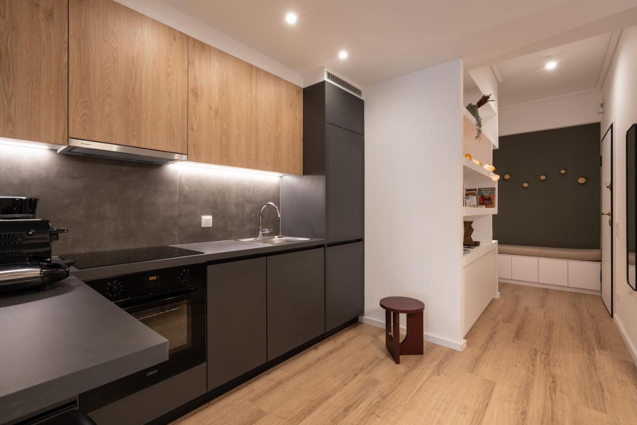 Unique 2 Bedrooms Apartment, Steps To Plaka And City Center Афіни Екстер'єр фото