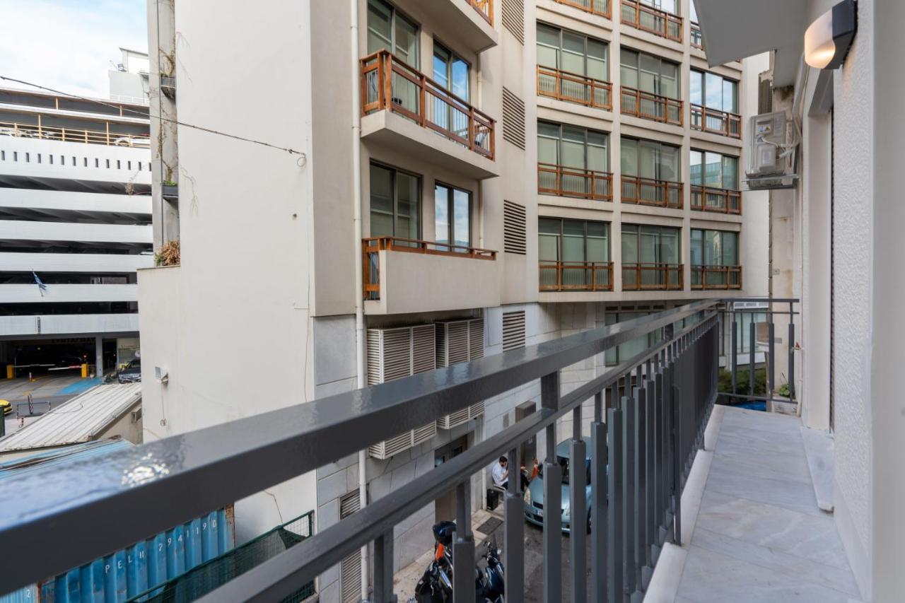 Unique 2 Bedrooms Apartment, Steps To Plaka And City Center Афіни Екстер'єр фото