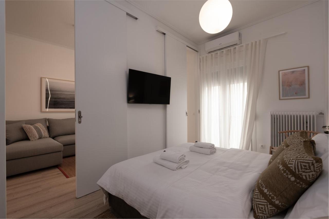 Unique 2 Bedrooms Apartment, Steps To Plaka And City Center Афіни Екстер'єр фото