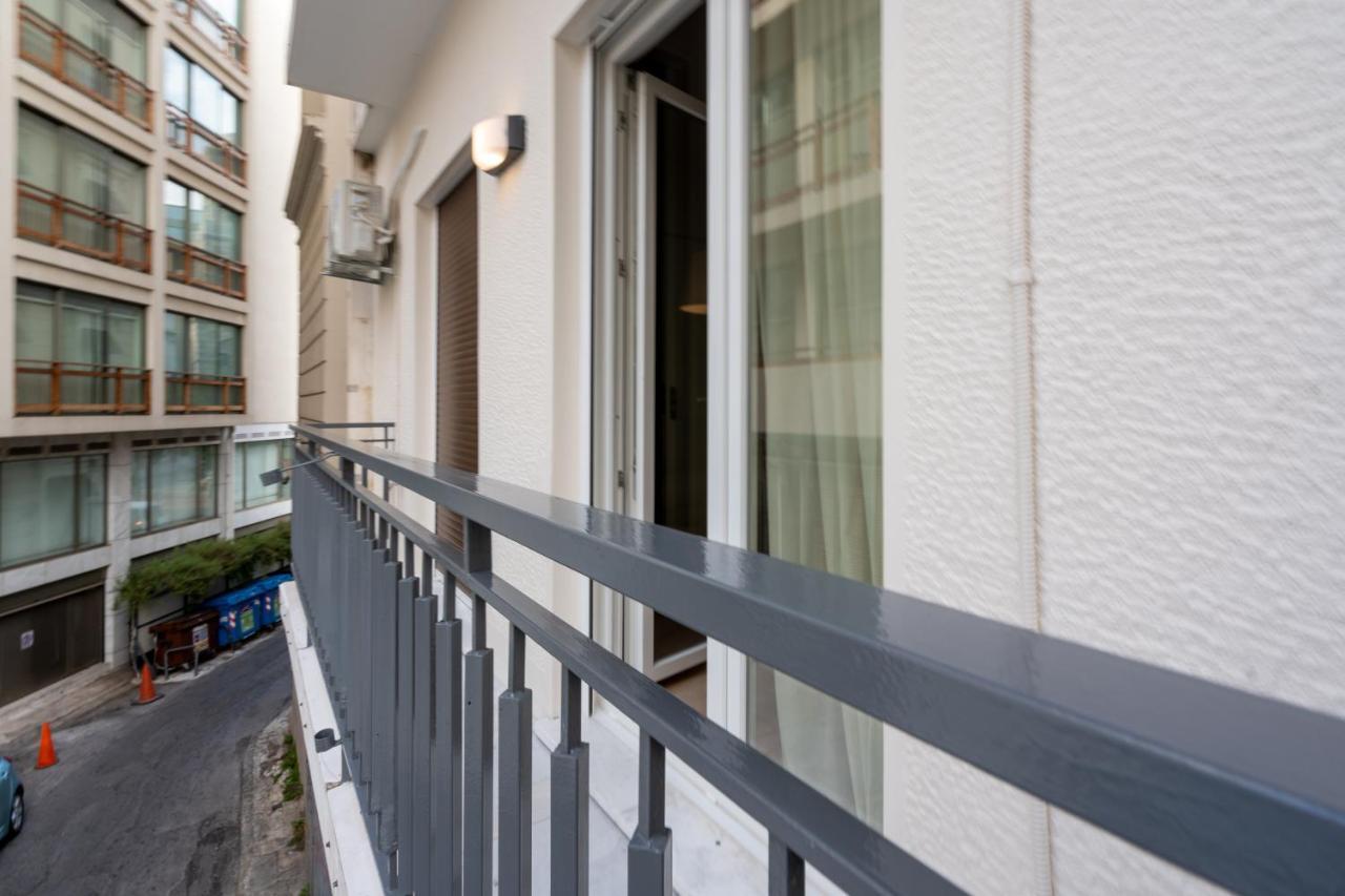 Unique 2 Bedrooms Apartment, Steps To Plaka And City Center Афіни Екстер'єр фото